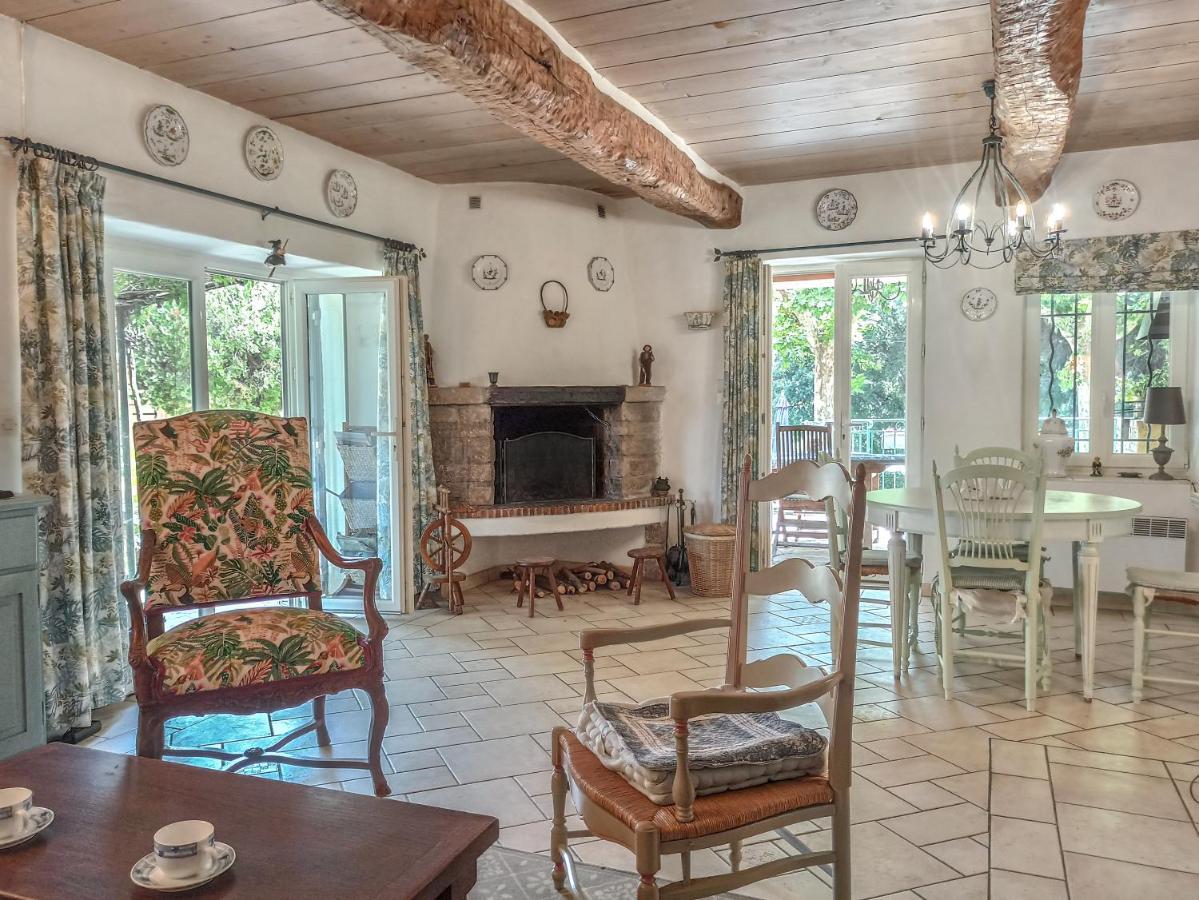 Villa Bergerie - Provencale Avec Piscine Privative *
